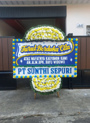 Papan Bunga Duka di Gunung Sahari Utara
