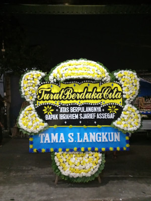 Papan Bunga Duka di Gunung Sahari Utara